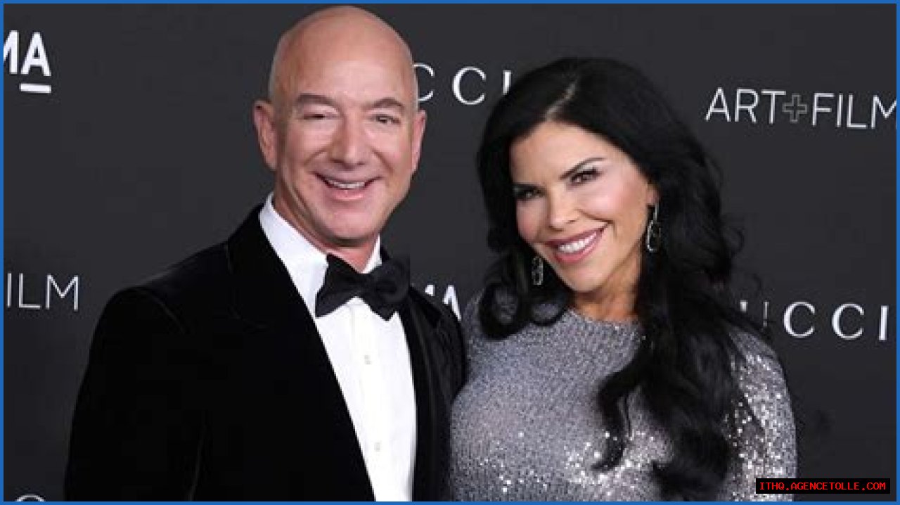 Jeff Bezos And Lauren Sanchez: A Love Story Sparkled By The Engagement Ring